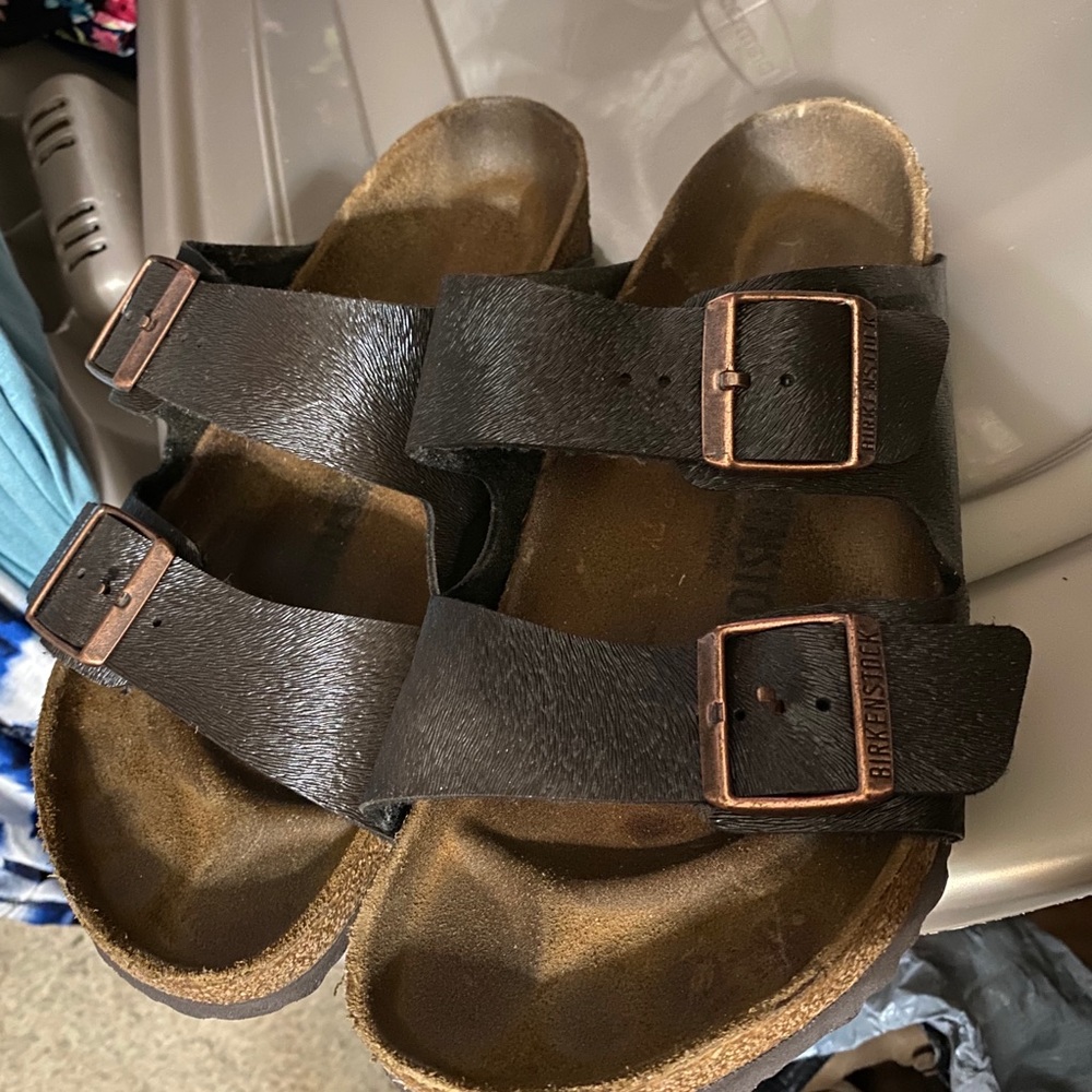 Brown Birkenstock’s Arizona sandals! Size 39